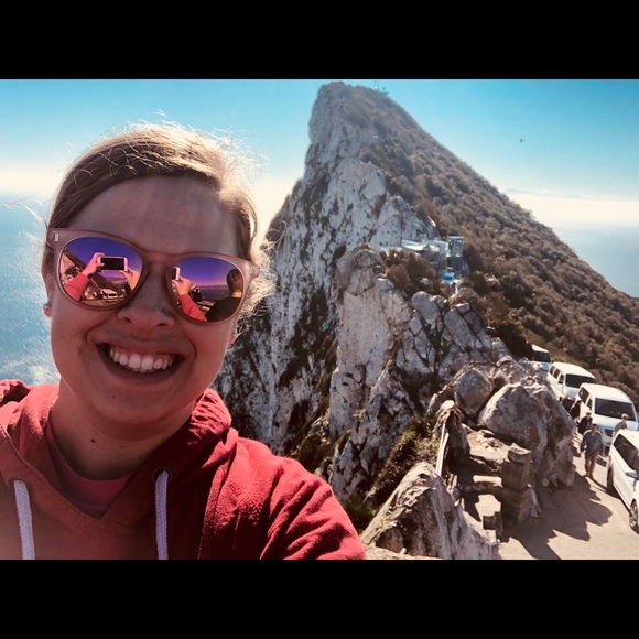 Meet your Posher: Brittney - Picture 1 of 1